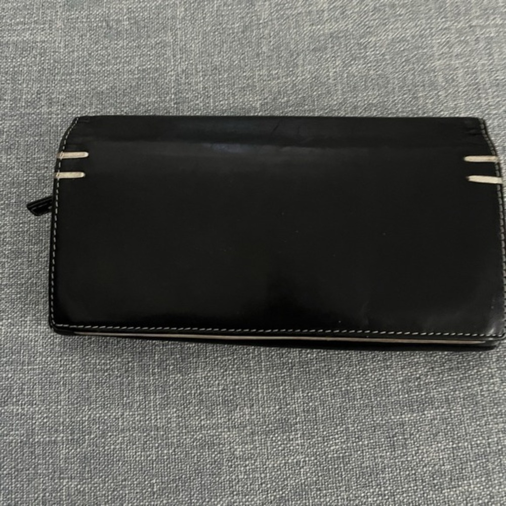 Tula Black Leather Wallet Trifold Snap Closure Credit Card Slots Travel‎